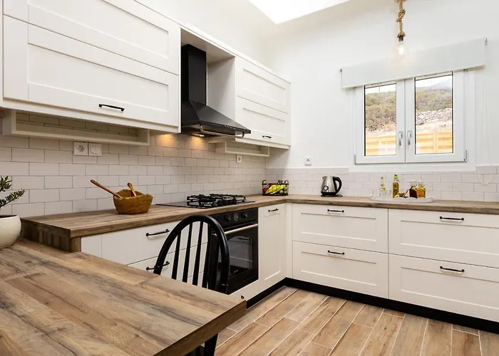 Dom wakacyjny Sarris Village Luxury 2 *